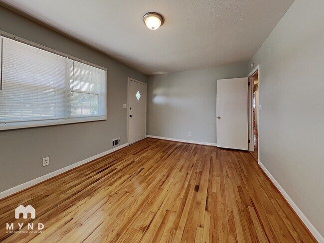 Foto del edificio - 207 Britt St