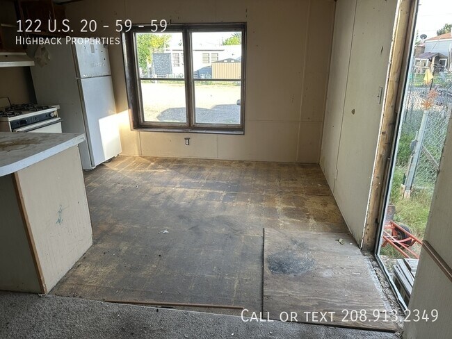 Foto del edificio - 122 US-20
