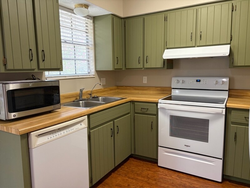 Photo - 4201 Woodhill Court