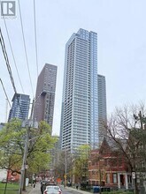 Building Photo - 609 Sherbourne St