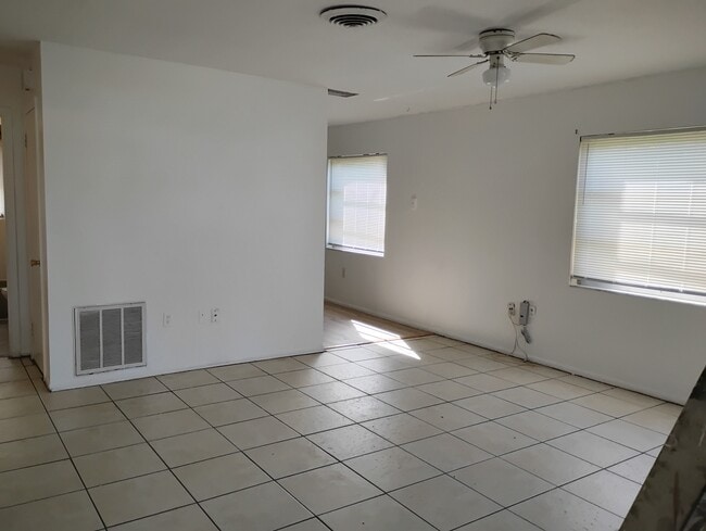 Foto del edificio - 4507 86th St Ct W