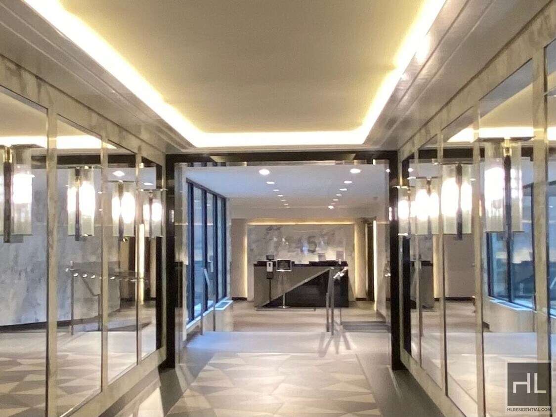 Foto principal - E 16 ST