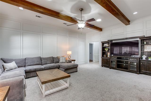 Foto del edificio - 2211 Bluebonnet Dr