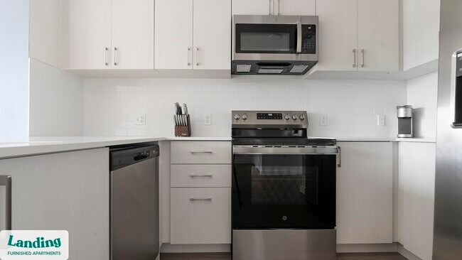 Building Photo - 7301 Lake Bank Lp