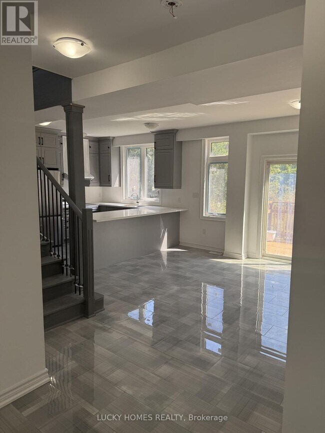 Photo du bâtiment - 25425 MAPLE BEACH ROAD