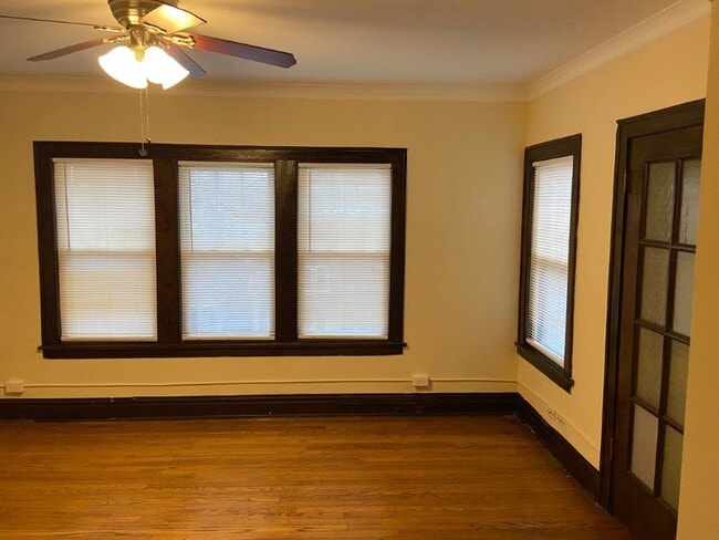 Building Photo - 600 Elgin Ave