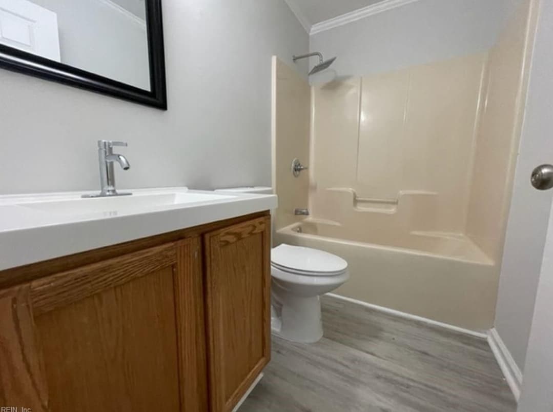 Building Photo - 301 W 31st St