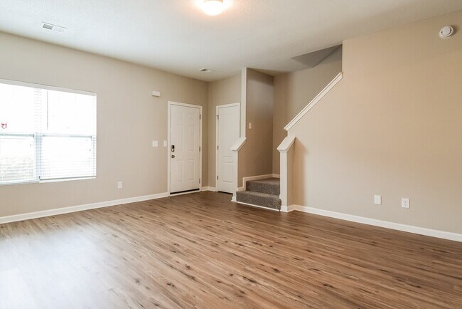 Building Photo - 2285 Bigwood Trl