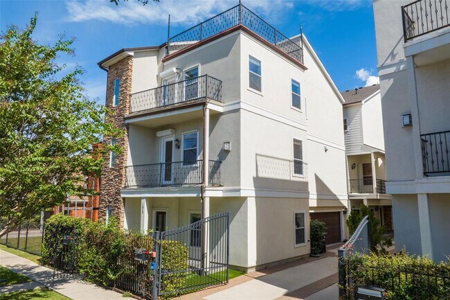 Building Photo - 1817 Rosedale St