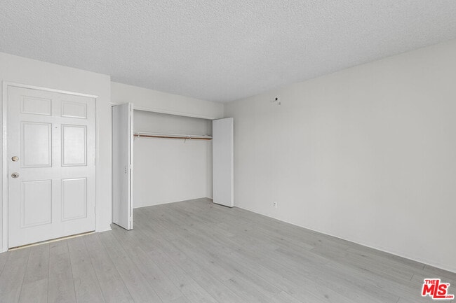 Building Photo - 1811 Parnell Ave