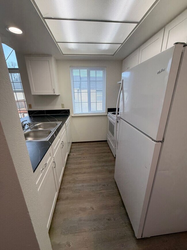 Foto del edificio - 5691 Eagle Pkwy