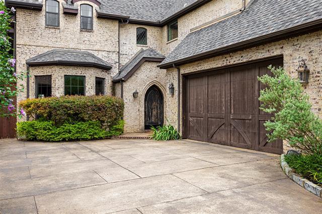 Building Photo - 6115 Palo Pinto Ave