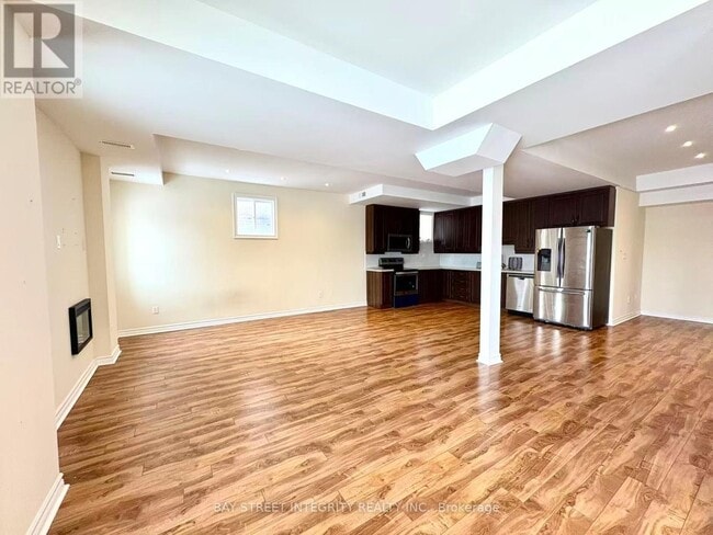 Building Photo - 53 Mancini Cres