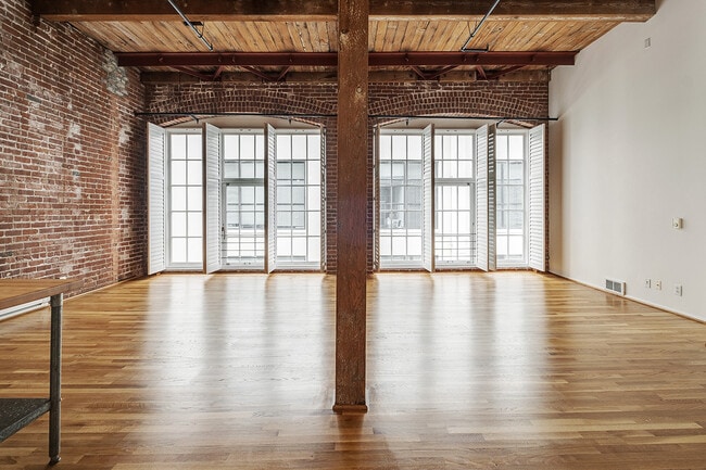 Foto del edificio - 355 Bryant St