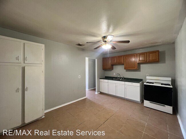 Foto del edificio - 3 br, 1 bath House - 1233 Norris
