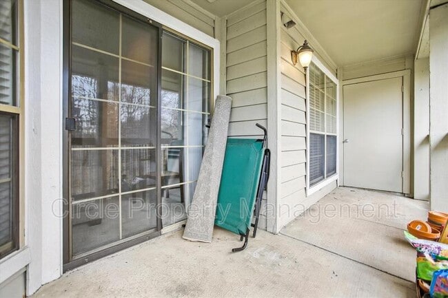 Building Photo - 12165 Penderview Terrace