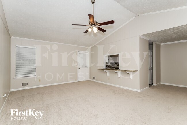 Foto del edificio - 1745 Tree Line Rd