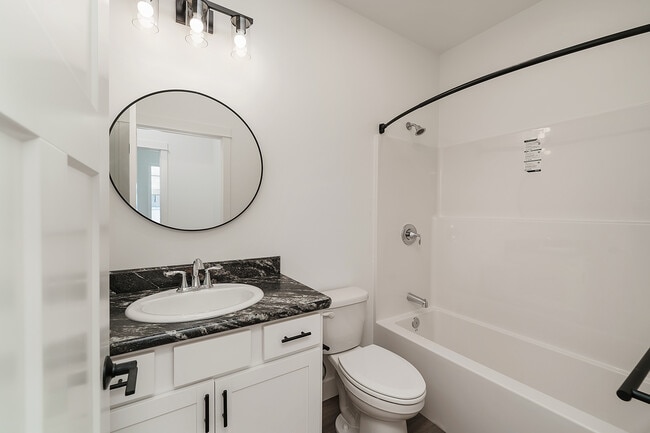 Building Photo - 5915 Little River Loop