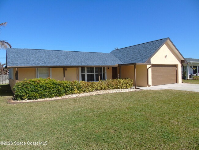 Foto del edificio - 450 Roosevelt Ave