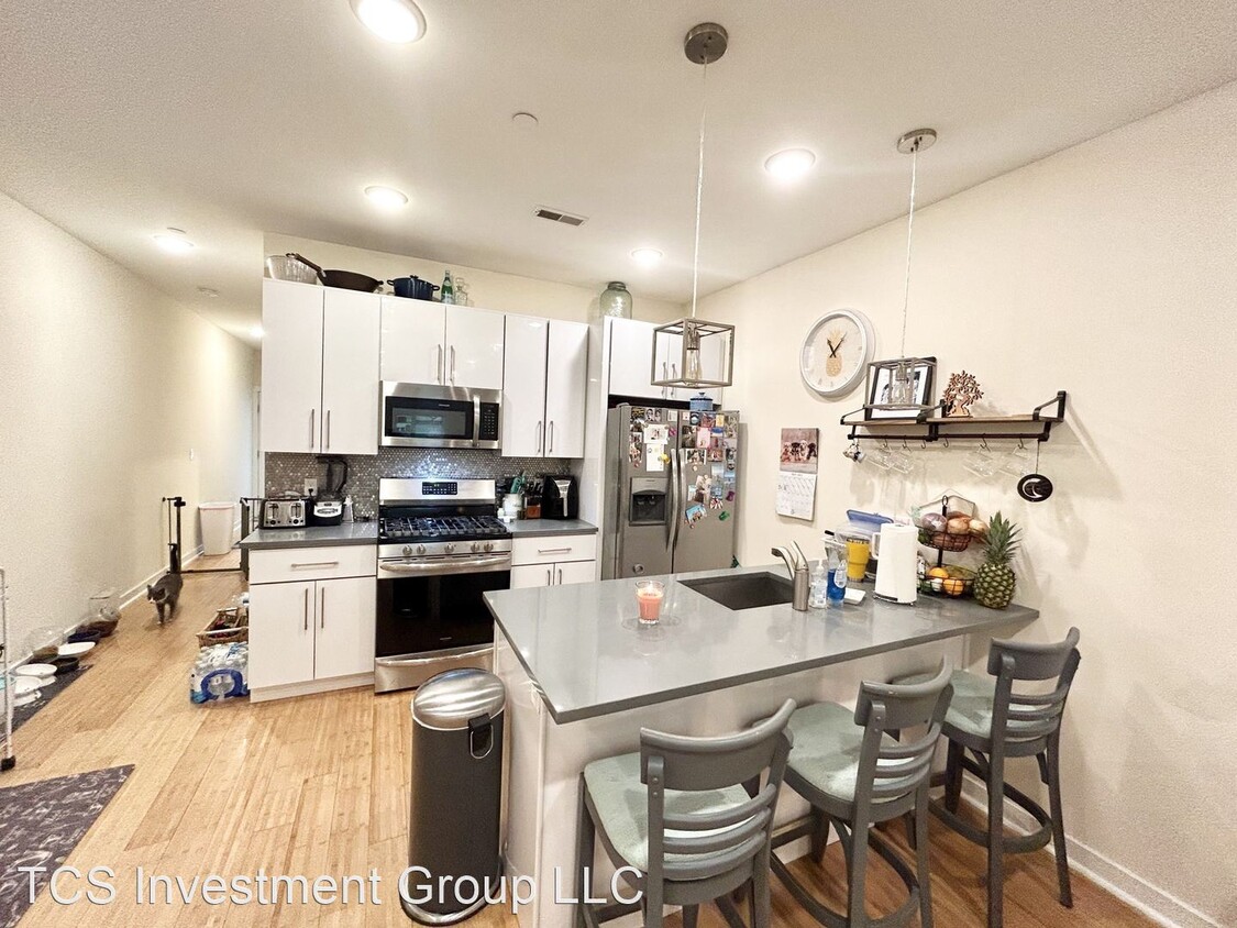 Primary Photo - 3 br, 3 bath House - 837 Cameron St.