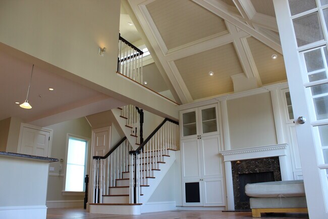 Building Photo - 367 26th Ave