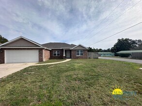 Building Photo - 20 Flamenco St