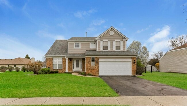 Building Photo - Available And Ready To Move In.