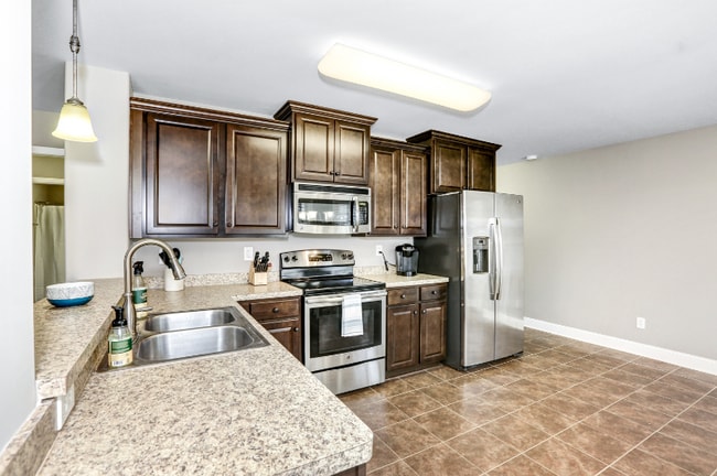 Building Photo - 314 Harbor Glen Dr SW