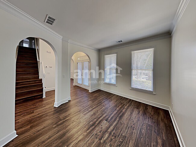 Foto del edificio - 1045 Copper Creek Dr