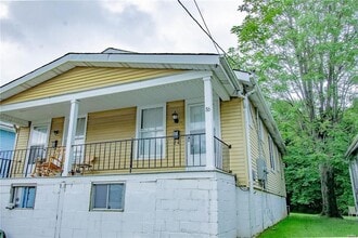 Building Photo - 84-86 Sandau Ave