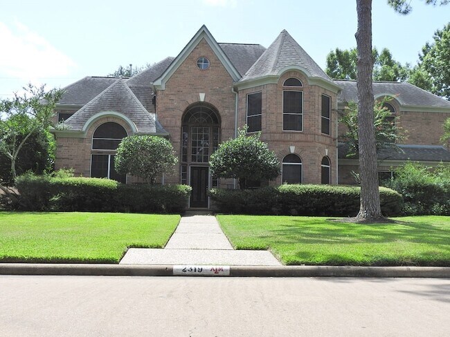 Foto del edificio - 2319 Amber Springs Dr