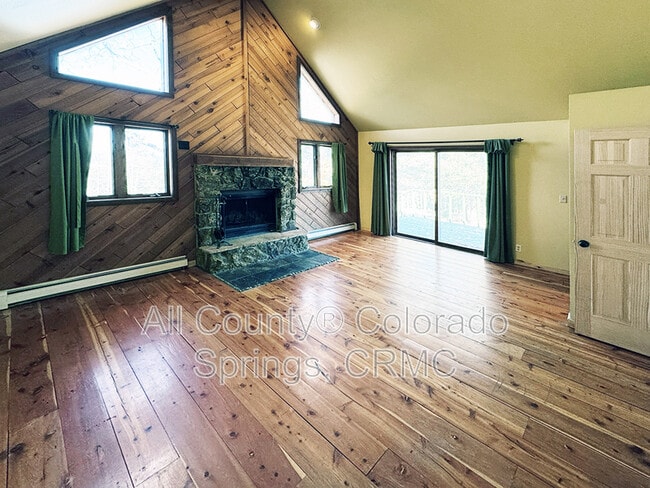 Building Photo - 684 Southpark Rd