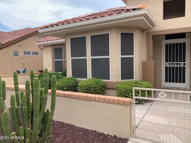 Building Photo - 15136 W Corral Dr