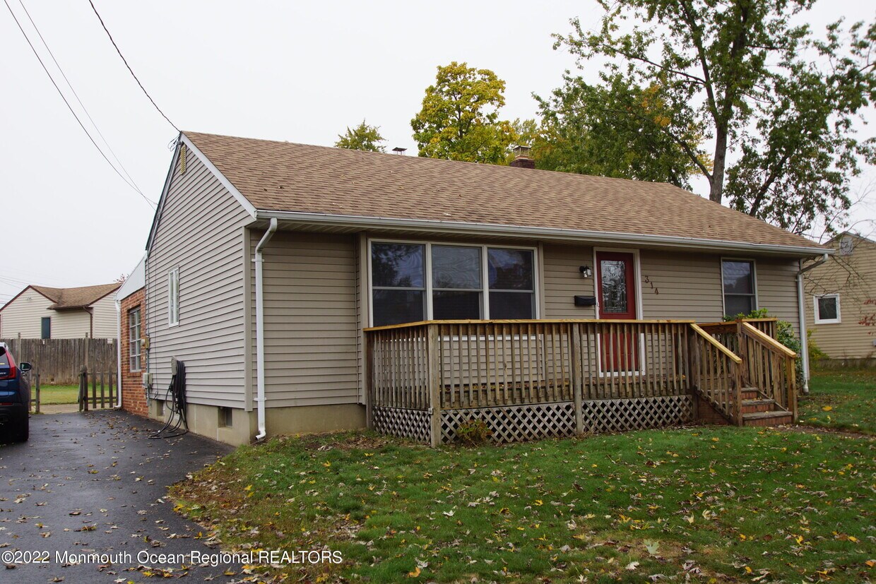 Primary Photo - 314 Franklin Ave