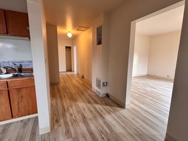 Foto del edificio - Thurman Family LTD Partnership