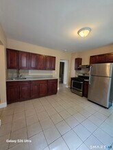 Building Photo - 124 Southview St