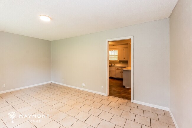 Foto del edificio - Charming 3-Bedroom Home in Clarksville, TN