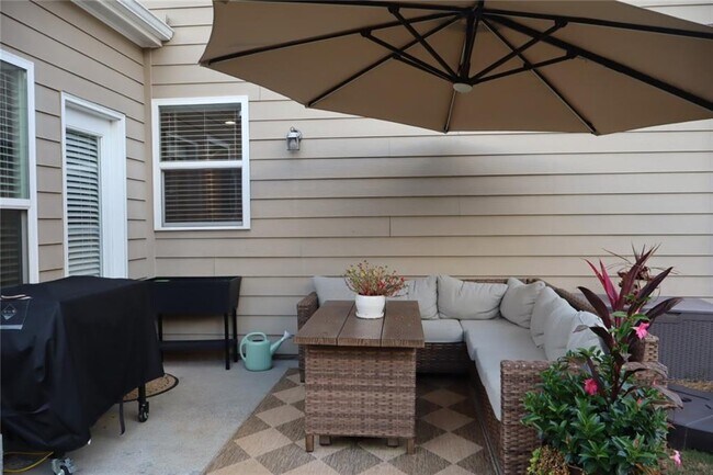Foto del edificio - 701 Woodbridge Dr
