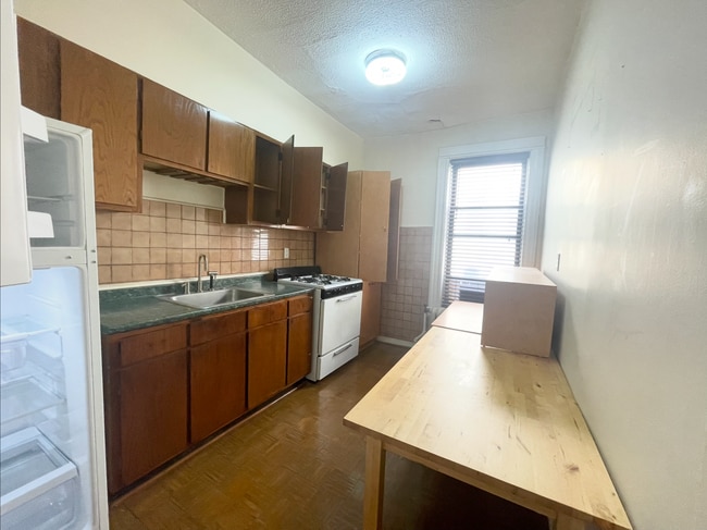 Foto del edificio - 4215 Broadway