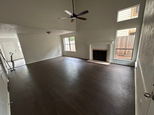 Foto del edificio - 194 Timber Mill St