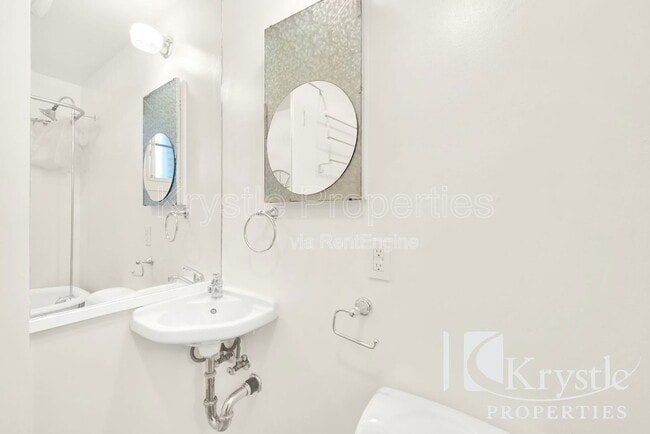 Foto del edificio - 519 Virginia St