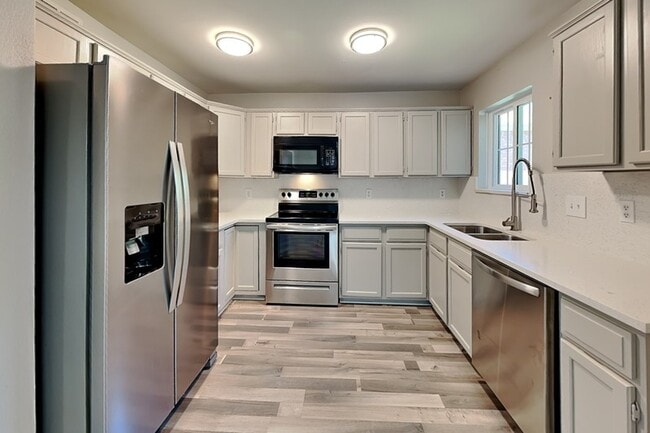 Building Photo - 3812 Dalston Ln