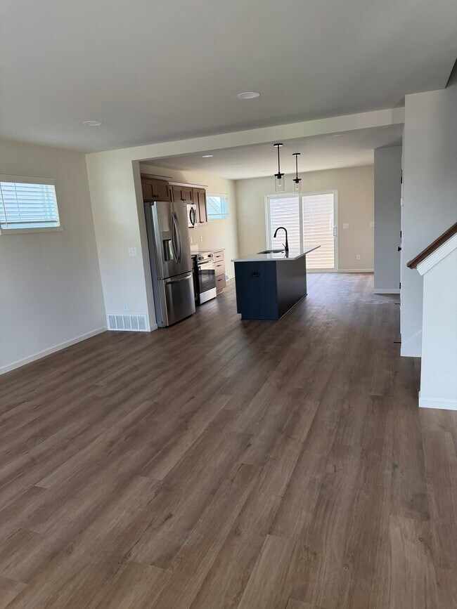 Foto del edificio - 9240 Gentle Feather Rd