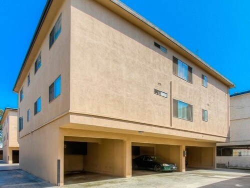 Building Photo - 13520 Lemoli Ave