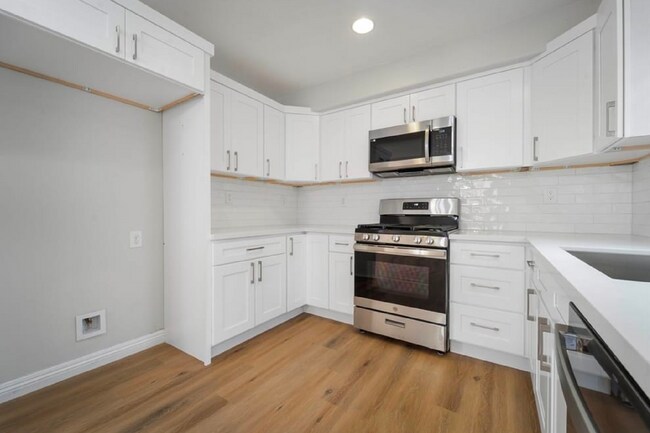 Foto del edificio - 10306 S Main St