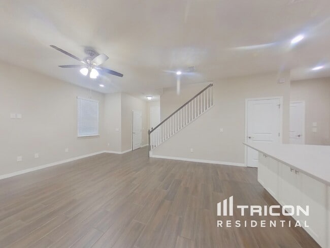 Building Photo - 3608 Voyager Ln