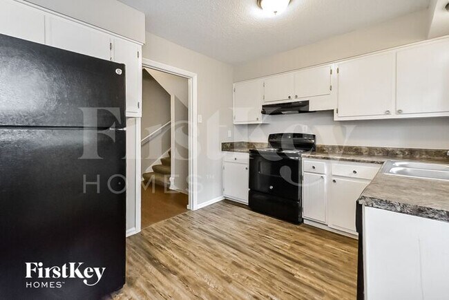 Foto del edificio - 3082 Earnett St