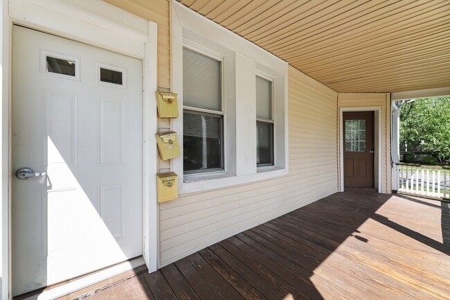 Building Photo - 131 Claremont Ave