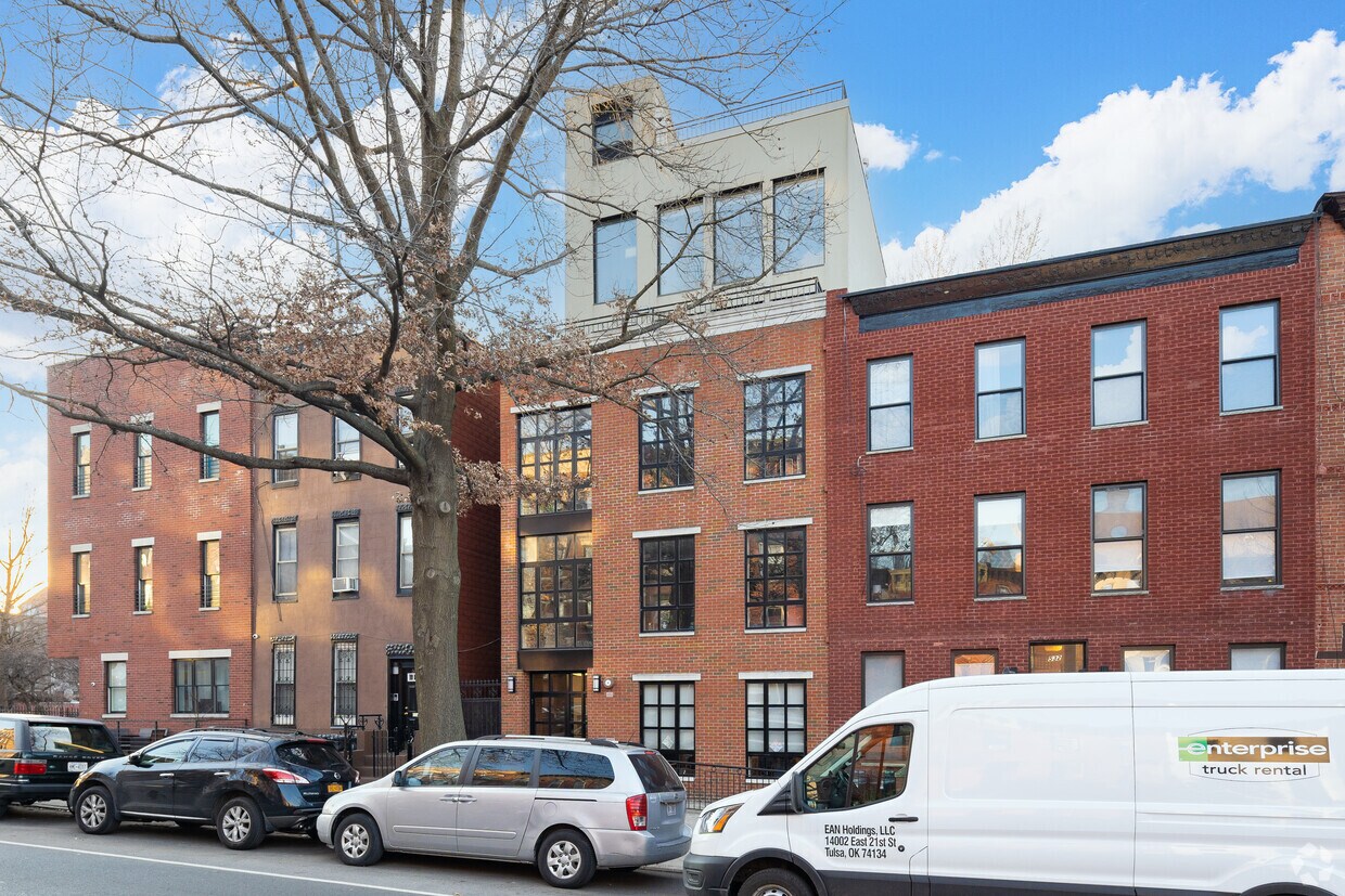 Primary Photo - 534 6th Ave