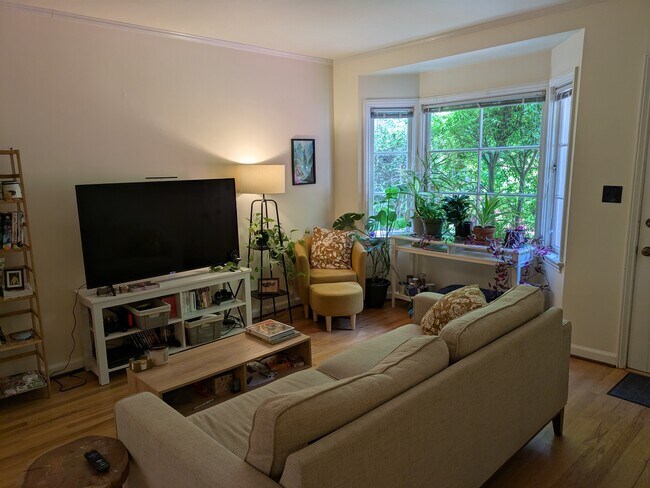 Foto del edificio - 636 NE 30th Ave